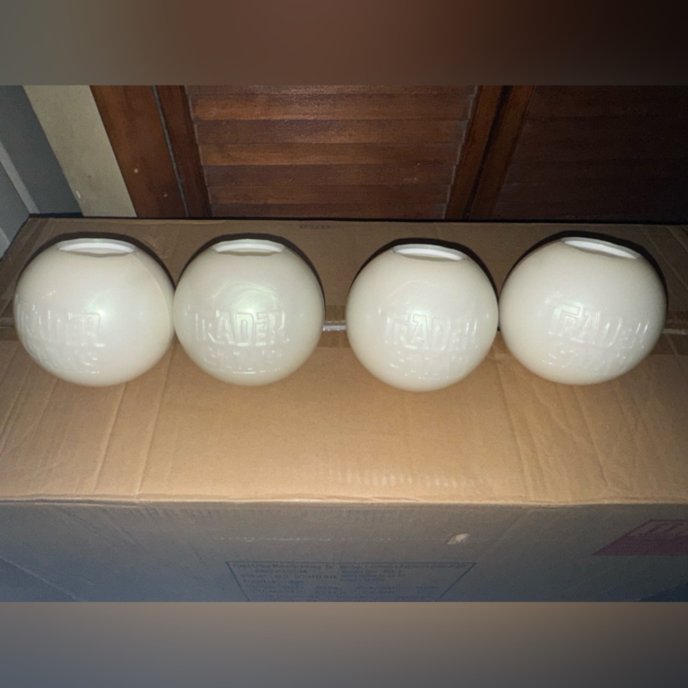 Trader Sam’s Grogg Grotto • Set of 4 Pearls